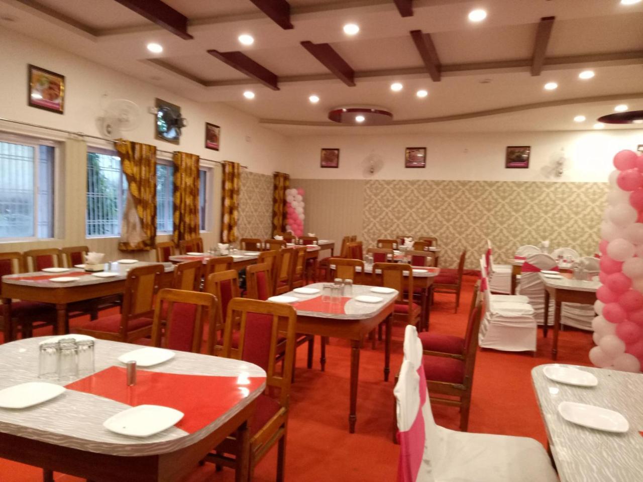 Hotel Great Punjab Аурангабад Екстериор снимка