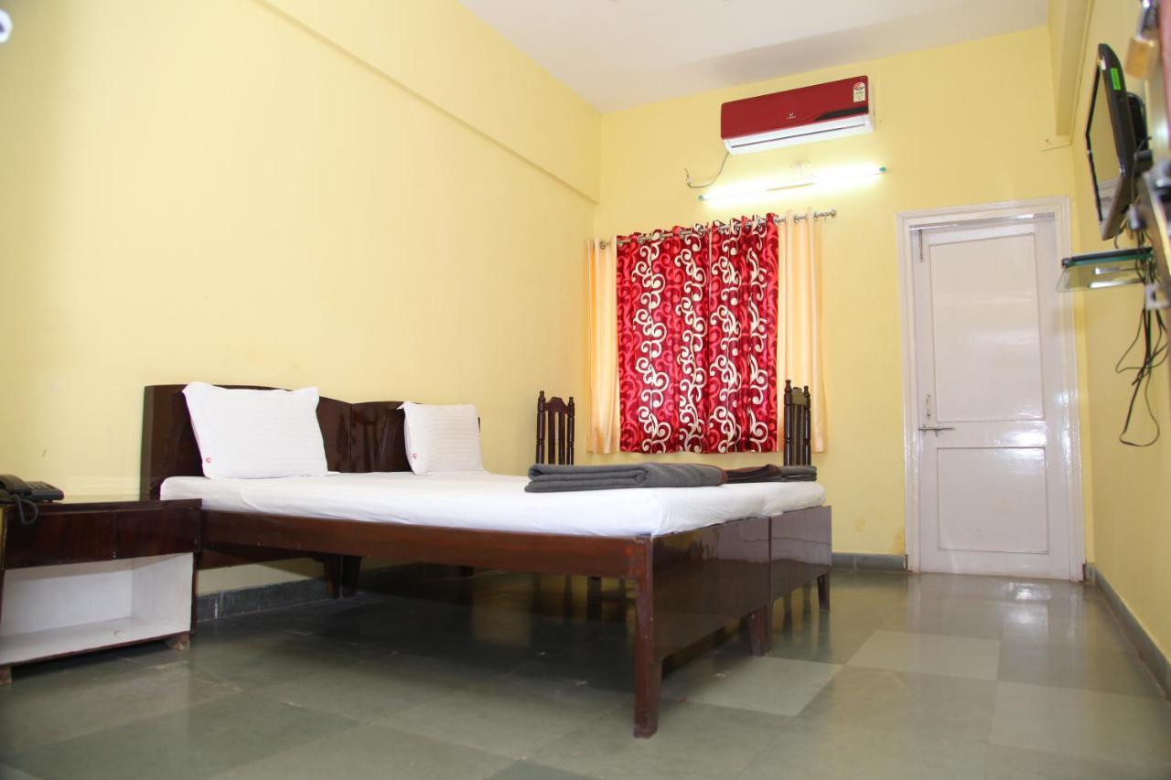 Hotel Great Punjab Аурангабад Екстериор снимка