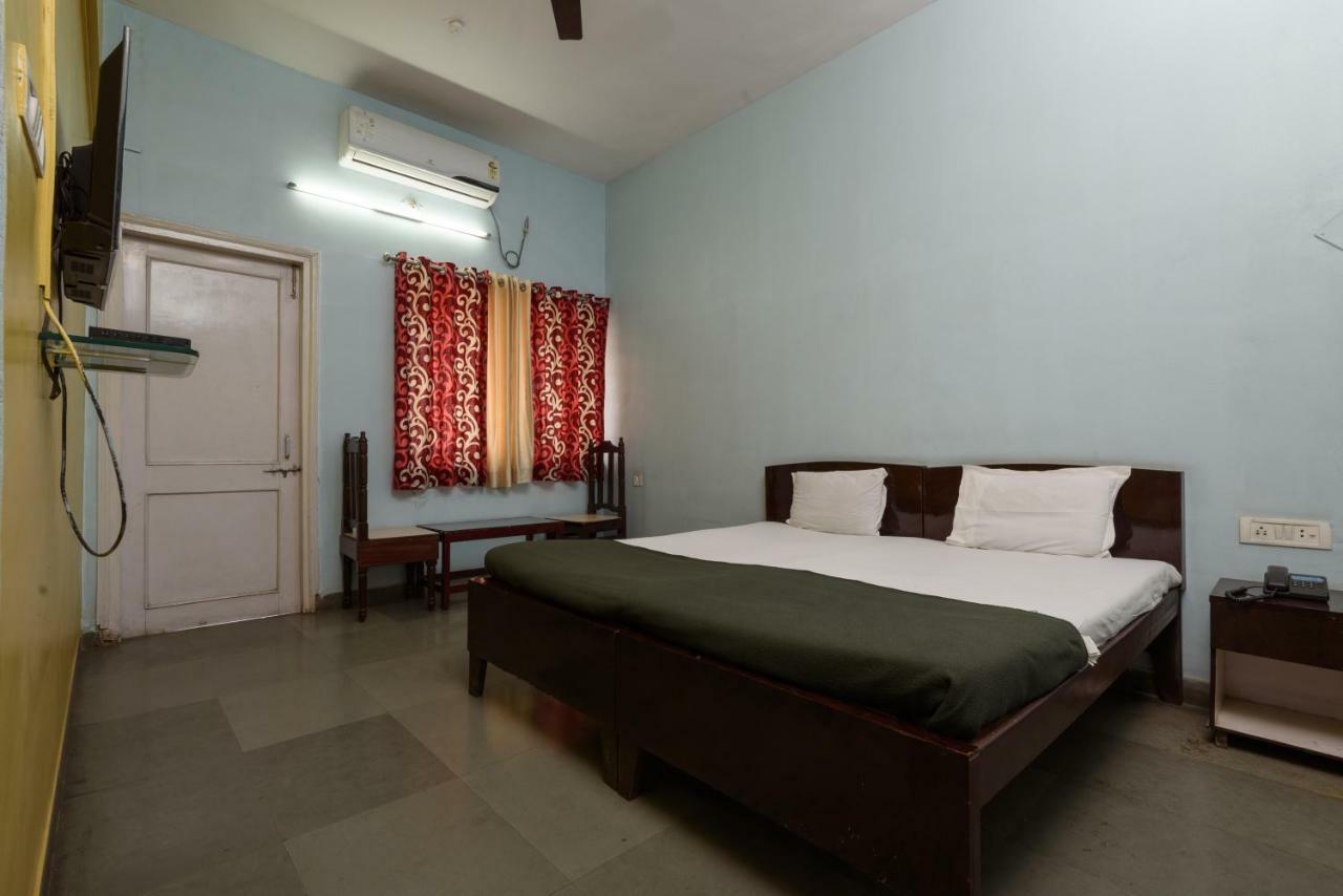 Hotel Great Punjab Аурангабад Екстериор снимка